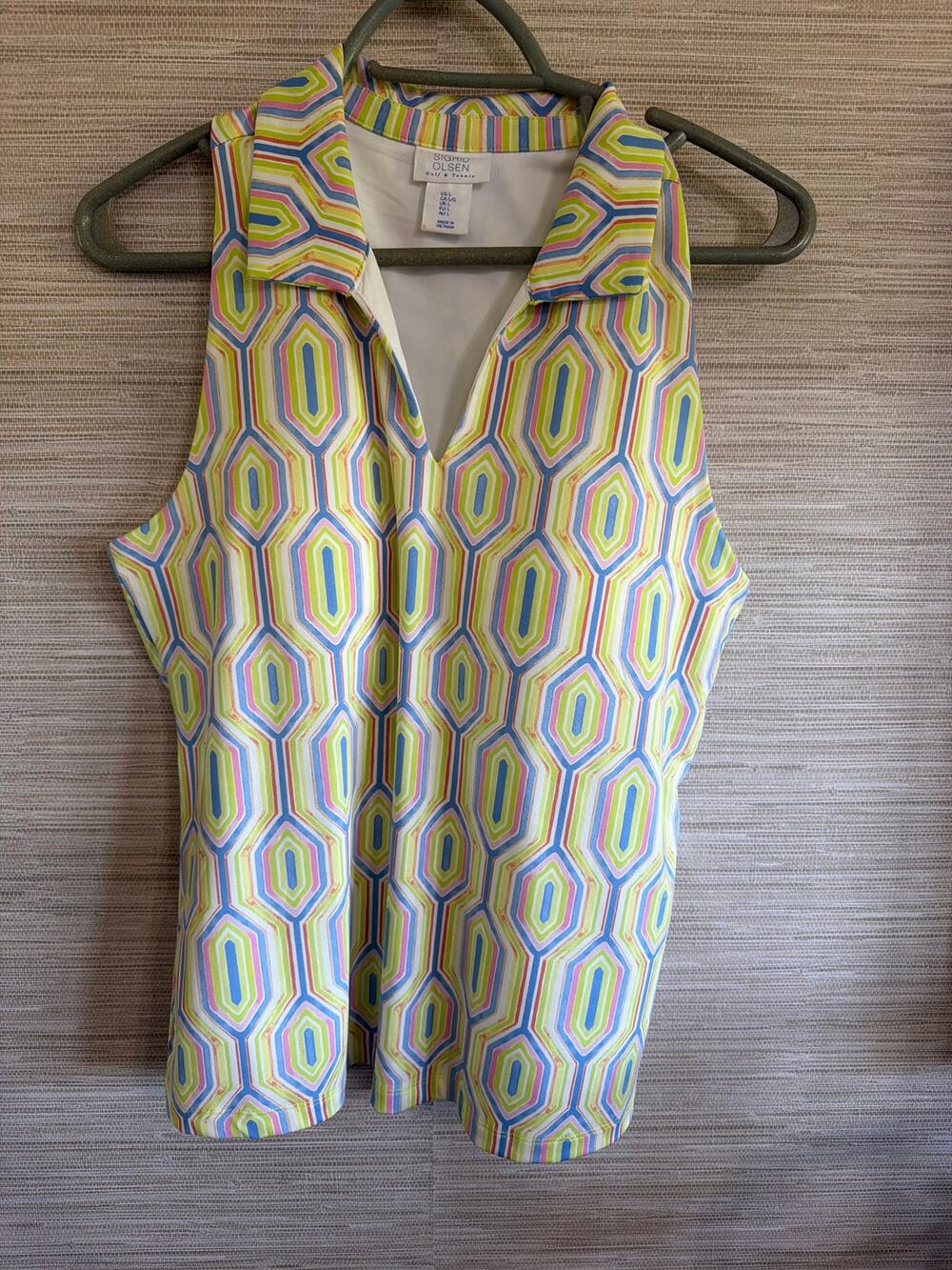 Sigrid Olsen Golf & Tennis Women's collared tank with built in cups Large